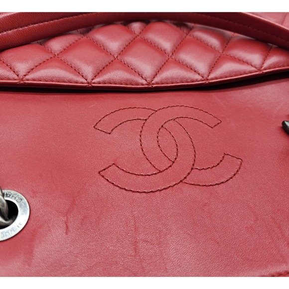 Chanel Urban Delight Quilted Leather Chain Tote in Red - Picture 11 of 11